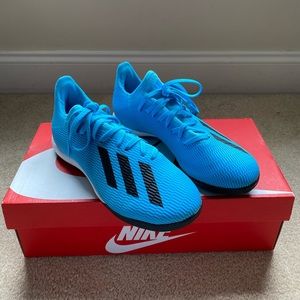 Indoor soccer & turf shoes/cleats